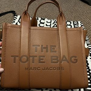Marc Jacobs The leather mini tote in Argan Oil
